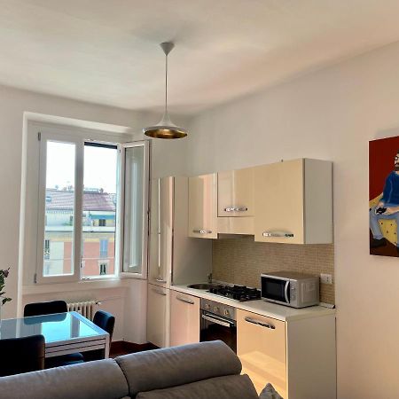 The Painting Apartment. A Central And Lovely Apartment In Mailand Exterior foto